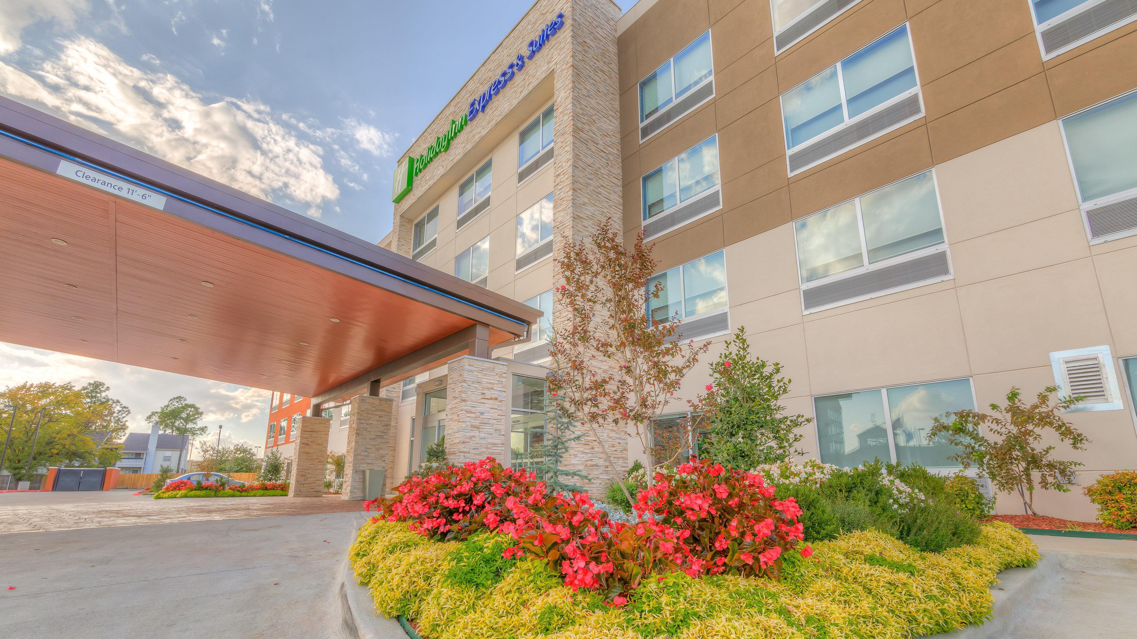 Holiday Inn Express & Suites Tulsa Midtown By Ihg Exterior foto